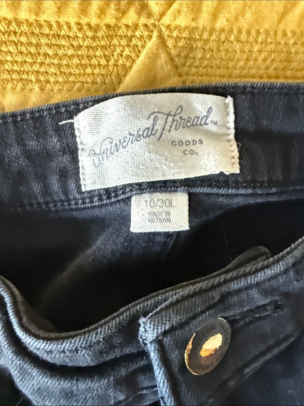 Universal Thread Women's Straight Leg Jeans in black (two pairs) - Picture 10 of 15